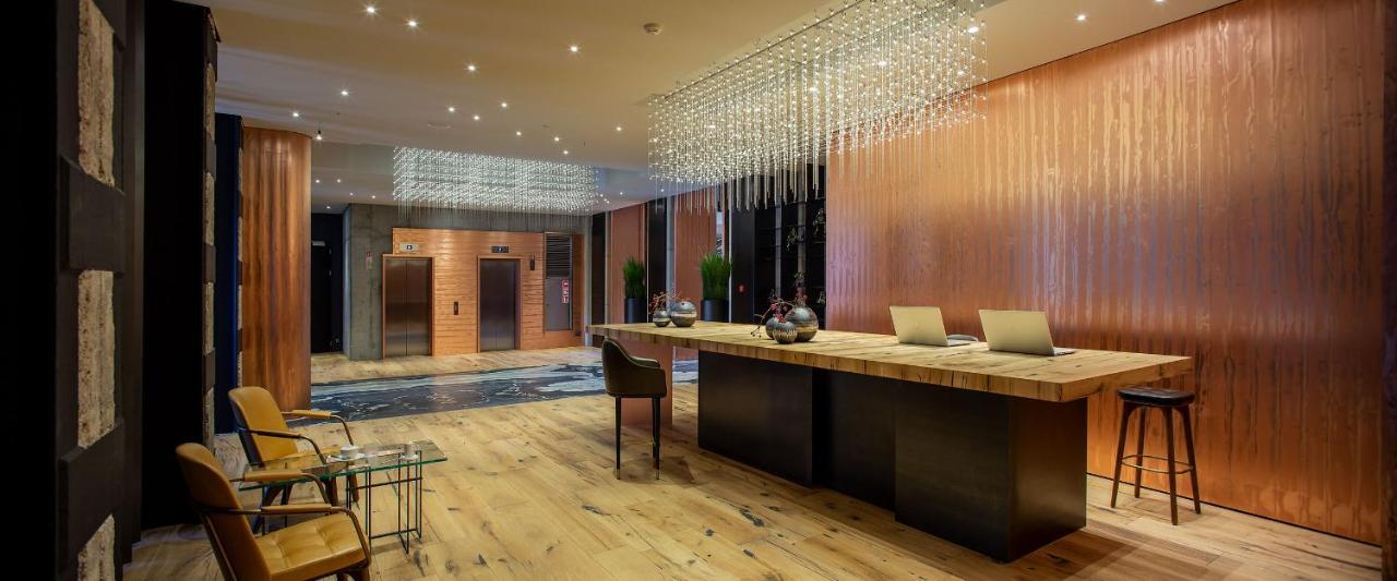 Hotel Warszawa Exterior photo The lobby of the hotel